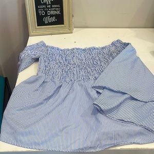 Forever 21 off shoulder shirt